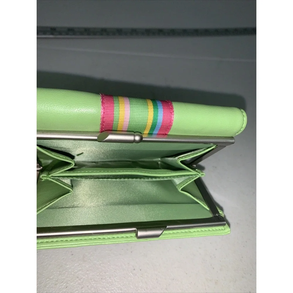 BLEU MUNDI/WESTPORT Bright Green Leather Wallet Credit Card Spring Summer Colors
